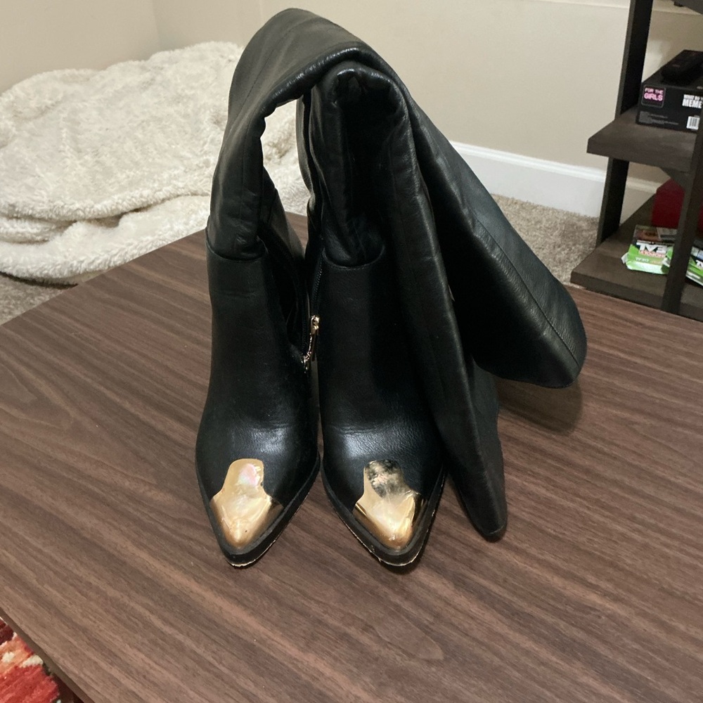 Jessica Simpson Black Ankle Boots with Gold Tips